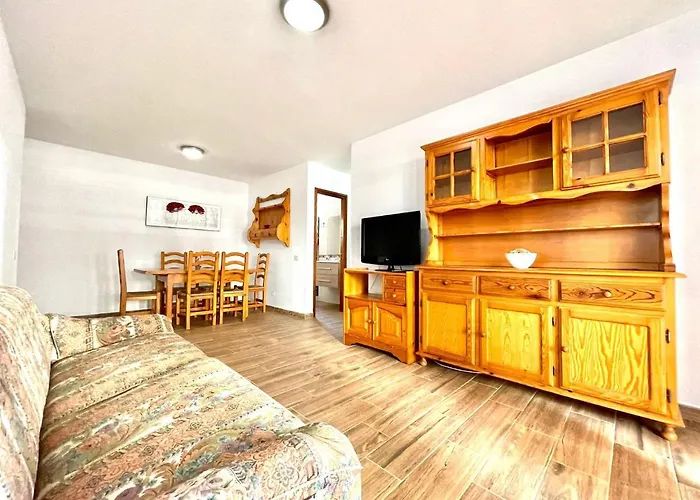 Apartamento Urb. Palmeras Del Sur Con Piscina